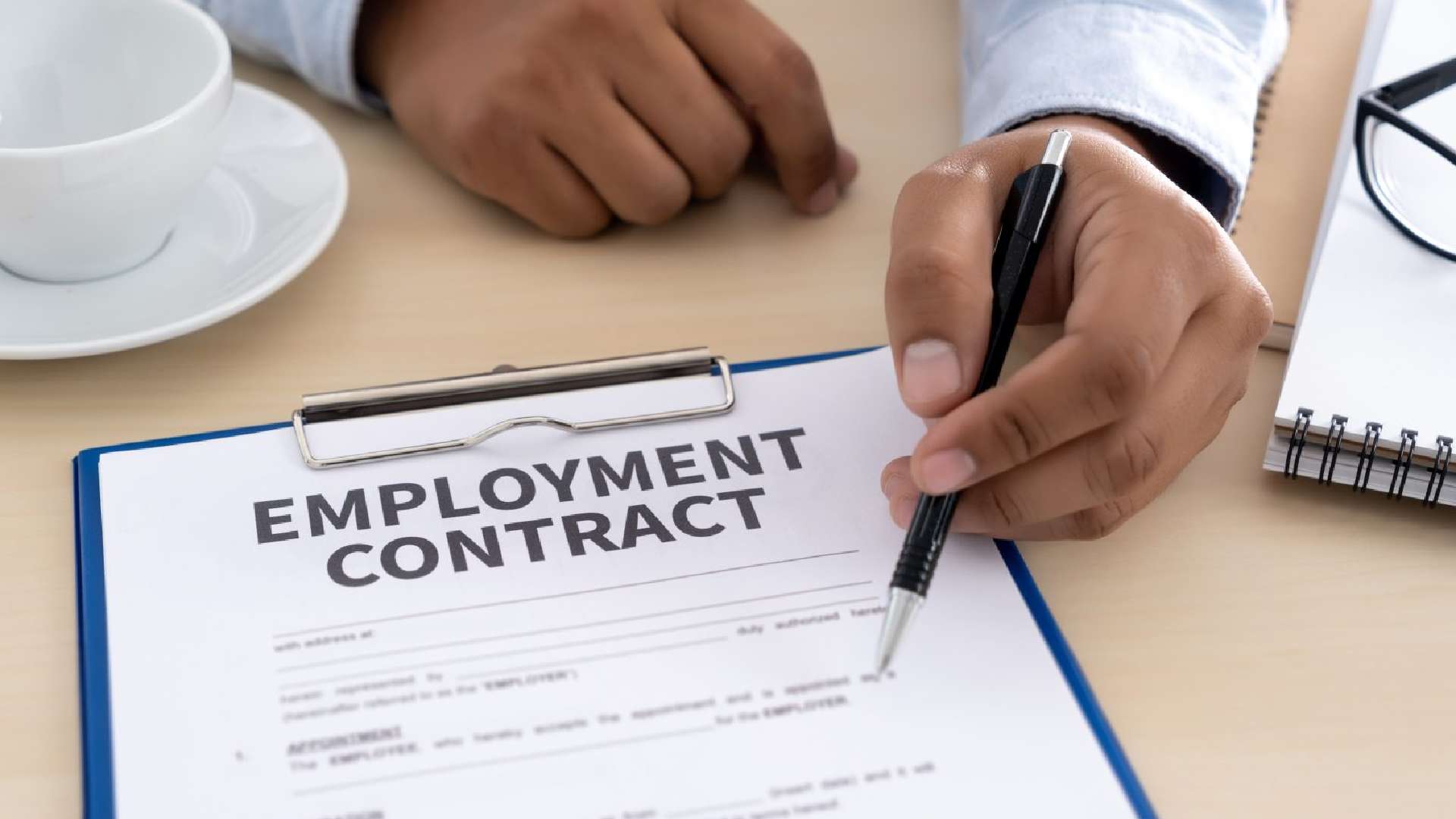 employment contract Saudi Arabia